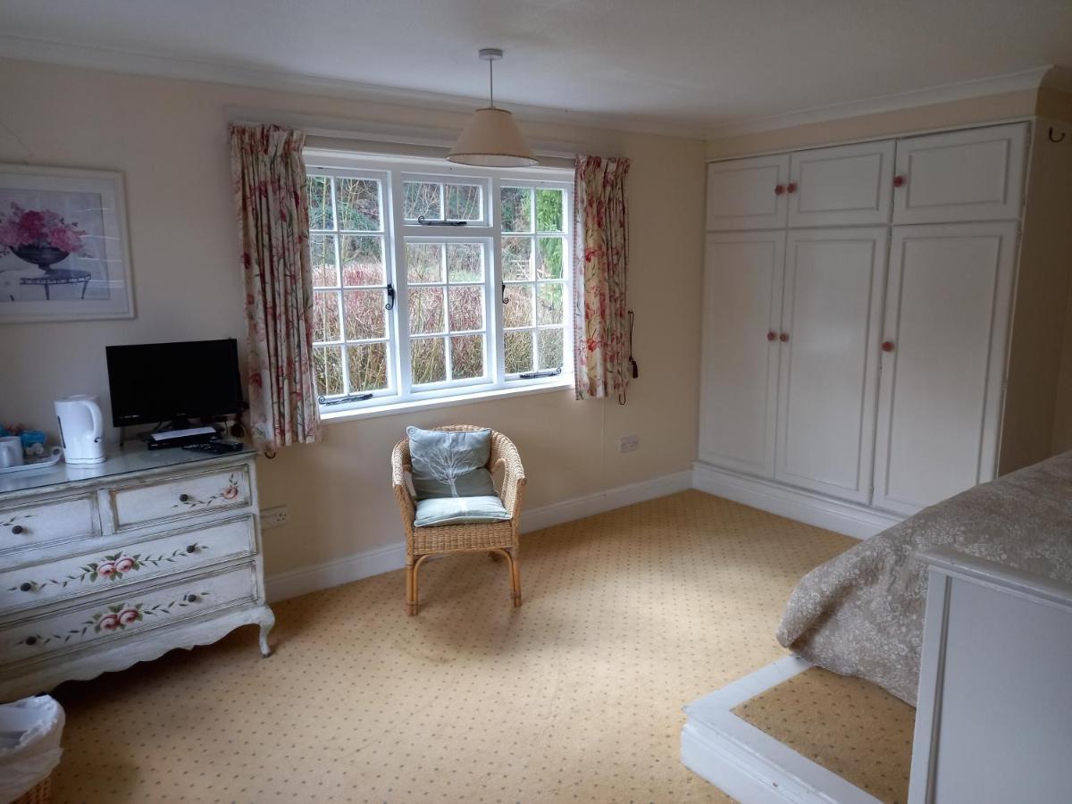 Bickleigh Castle Villa Tiverton  Room photo