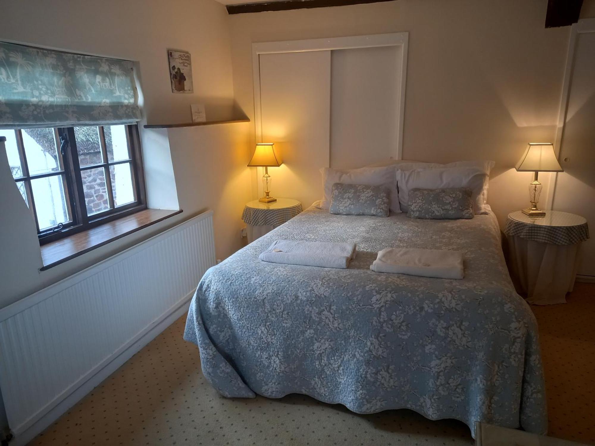 Bickleigh Castle Villa Tiverton  Room photo